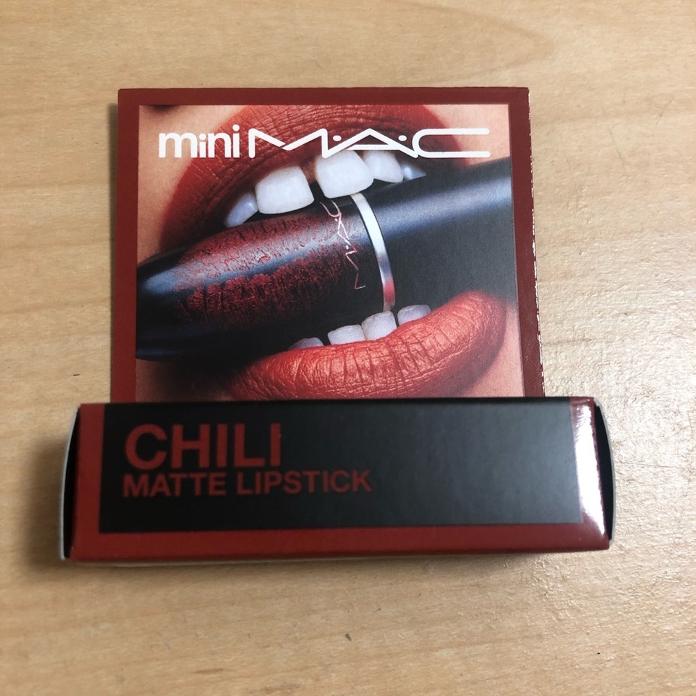 MAC Chili Mini Lipstick💋